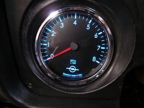 Speedhut Tachometer